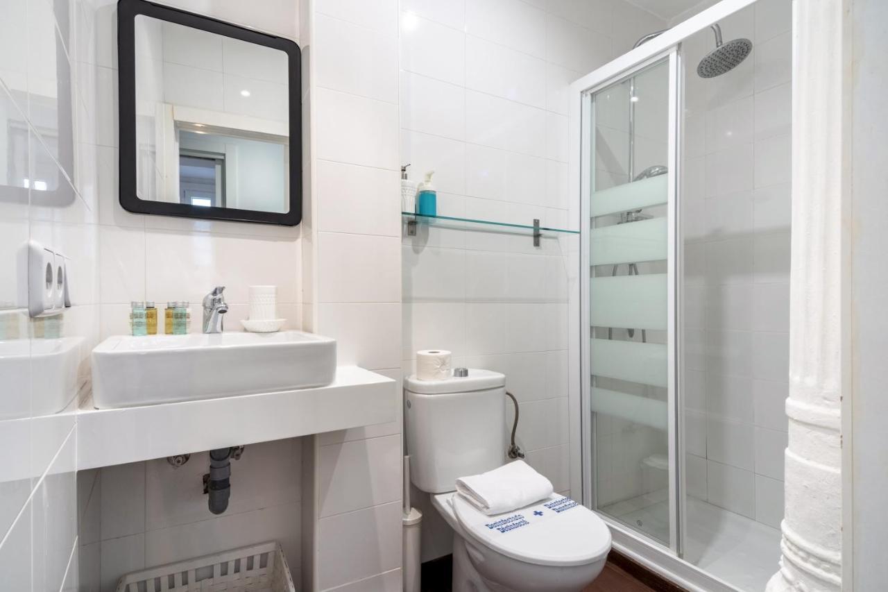 2 Bedrooms 2 Bathrooms Furnished - Malasana - Bright Stylish - Mintystay Madrid Extérieur photo