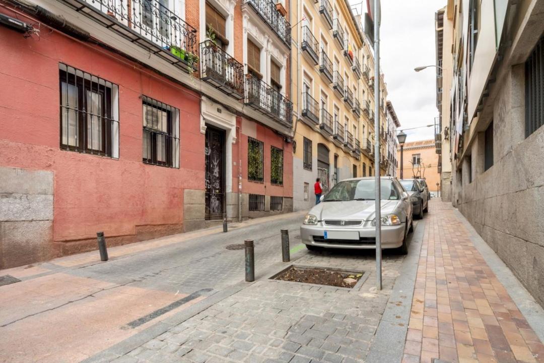 2 Bedrooms 2 Bathrooms Furnished - Malasana - Bright Stylish - Mintystay Madrid Extérieur photo